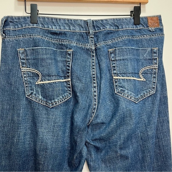 American Eagle Blue Bootcut Jeans Size 14 Denim Casual - Picture 9 of 12